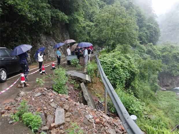 防汛搶險設備|防汛拋投器|防汛圍堵墻|防汛堵水墻