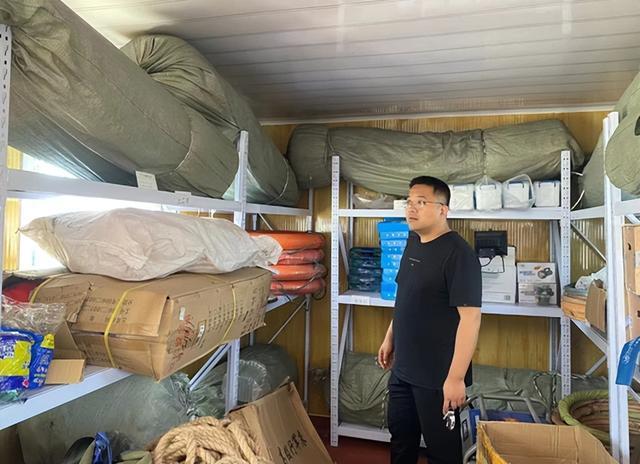 防汛物資|應急救災裝備|消防滅火裝備|水域救援裝備|消防救援裝備|多年應急裝備經(jīng)驗打造行業(yè)品牌！