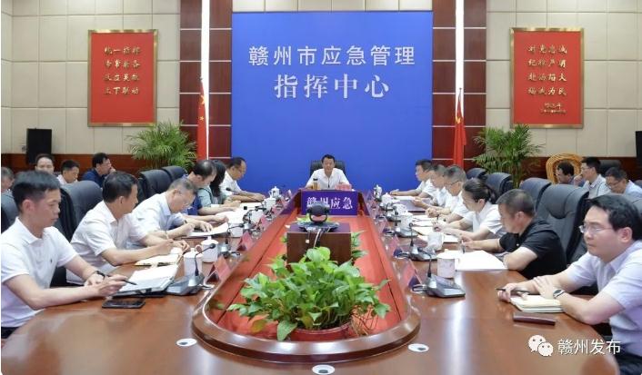 李克堅(jiān):堅(jiān)決打贏當(dāng)前防汛這場(chǎng)硬仗